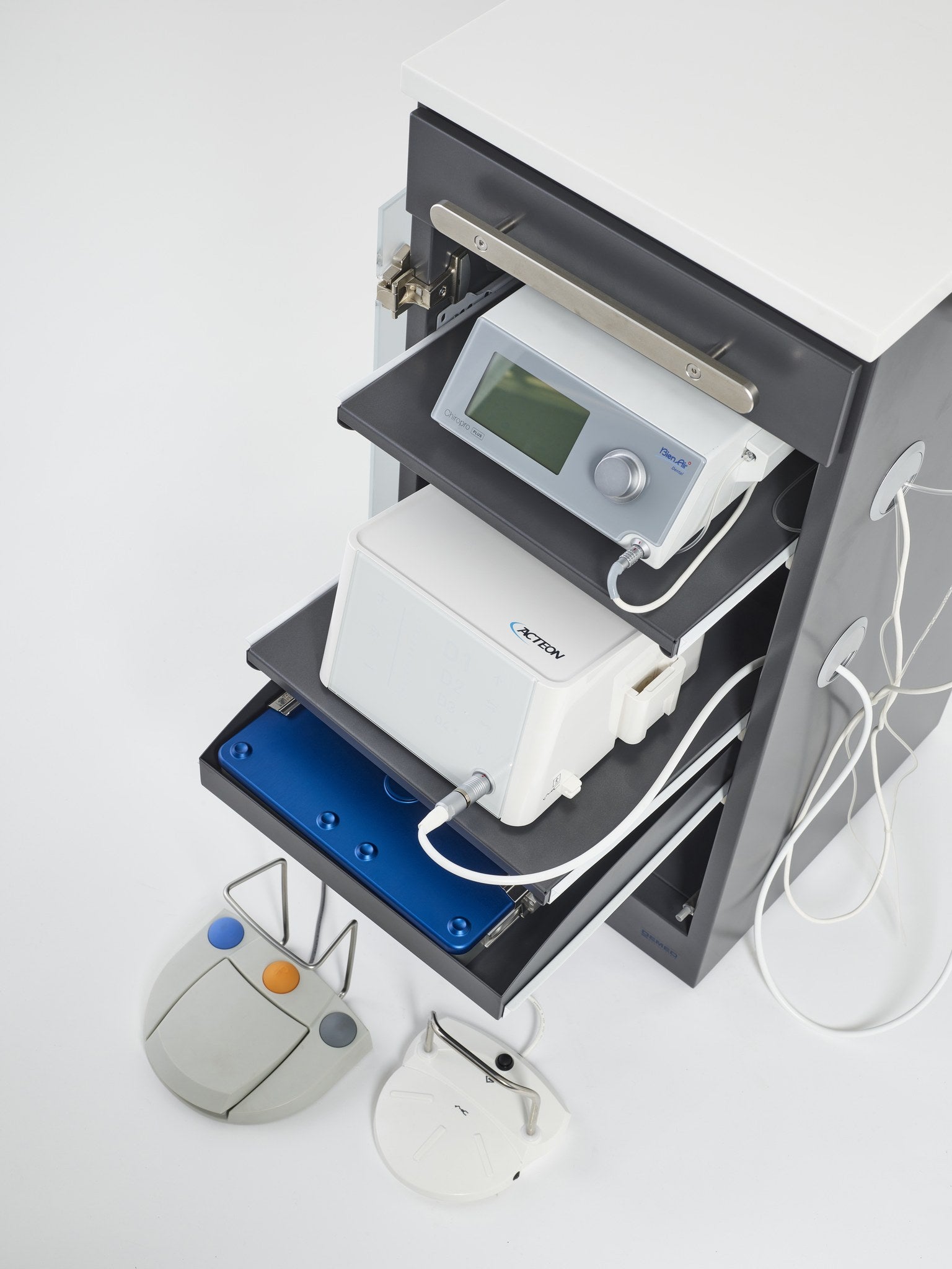 Medical Cart E-Serie (E5) – Schlanker Gerätewagen 42 cm